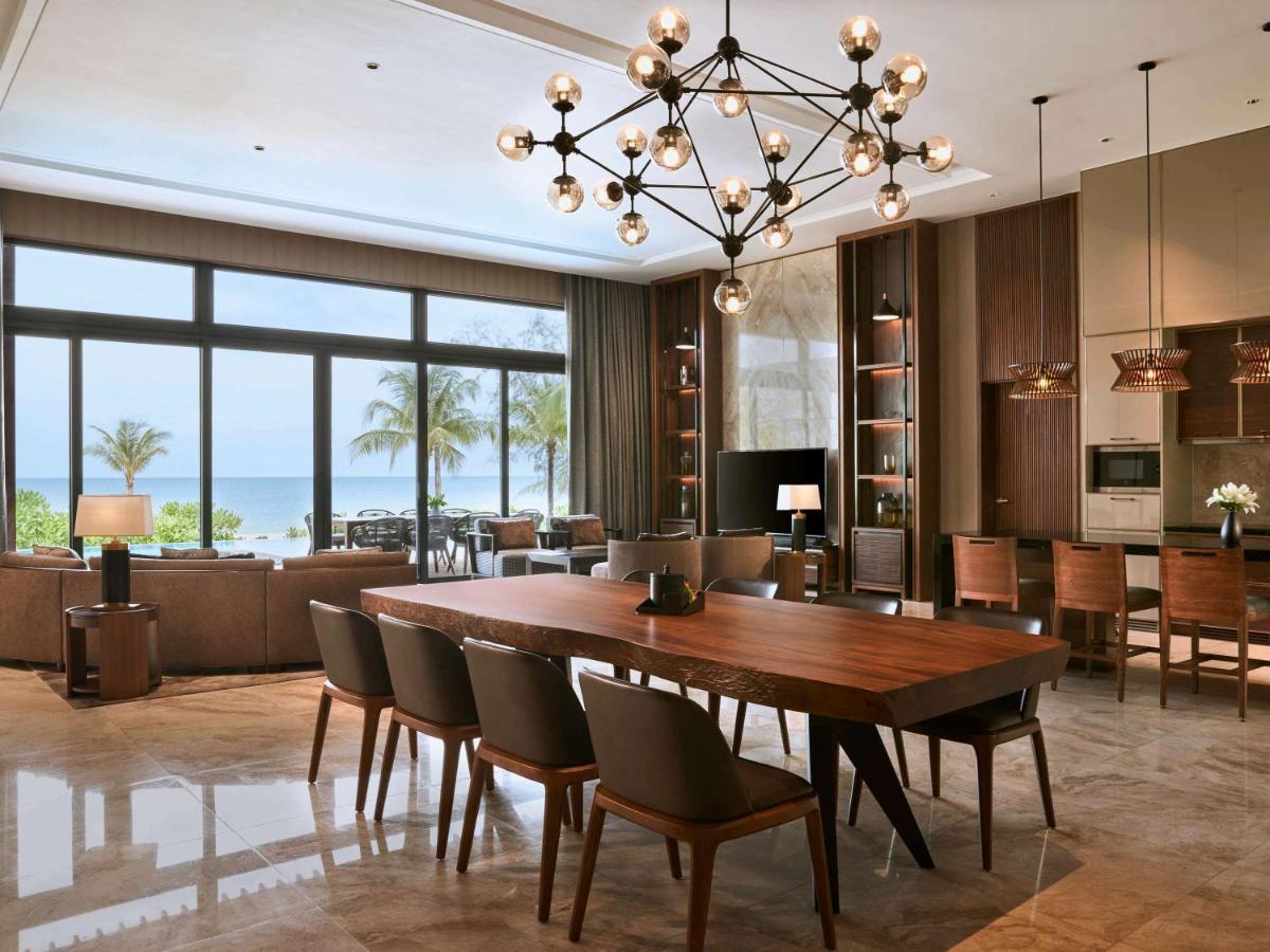 Moevenpick Villas & Residences Phu Quoc Exterior foto A dining room